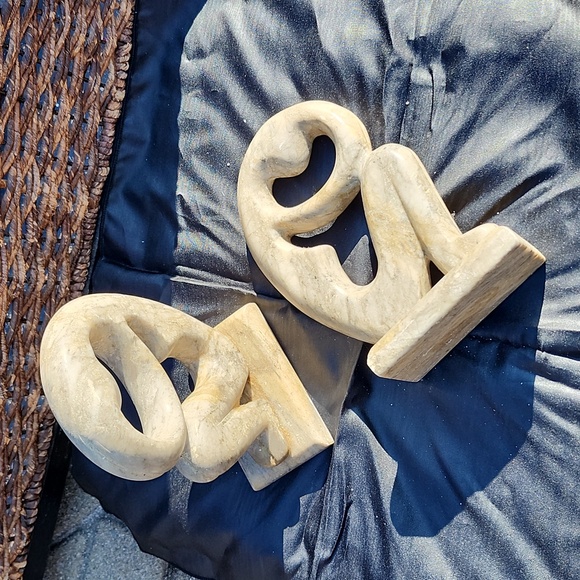 Statues - Picture 3 of 8